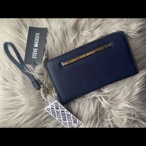 Steve Madden Wallet/Wristlet